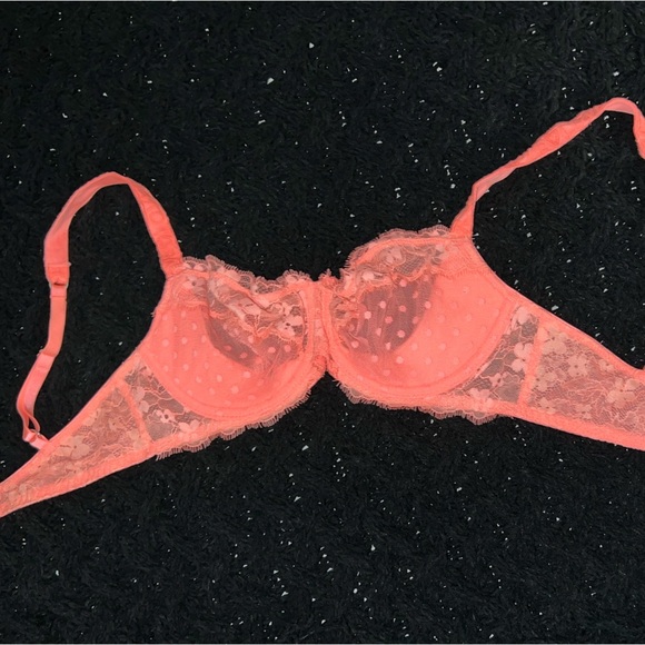 Victoria’s Secret Dream Angel Push Up Without Padding Coral 34C - Picture 2 of 5